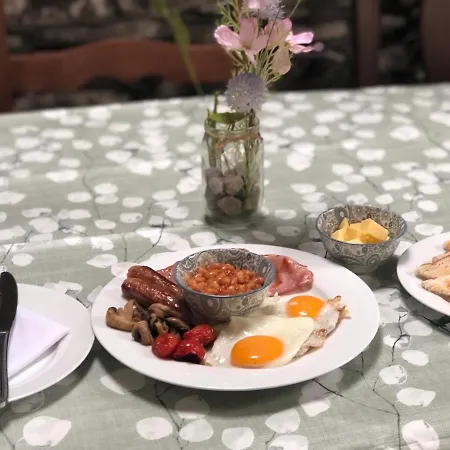 Fennor Park 山林小屋 *